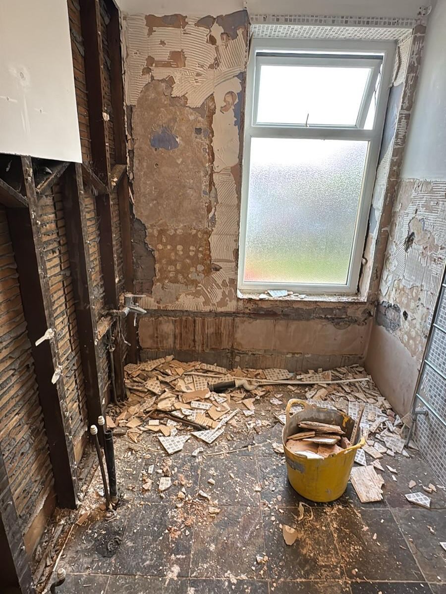 Bathroom before renovation